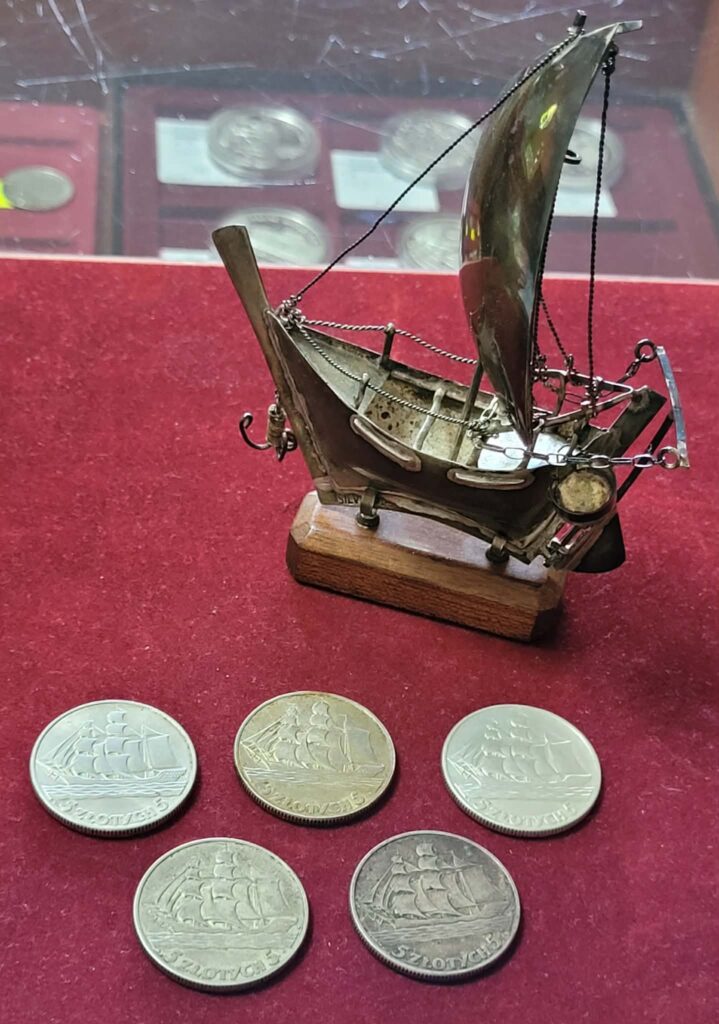 Żaglowiec pod polską banderą – 2 i 5 złotych z 1936 roku